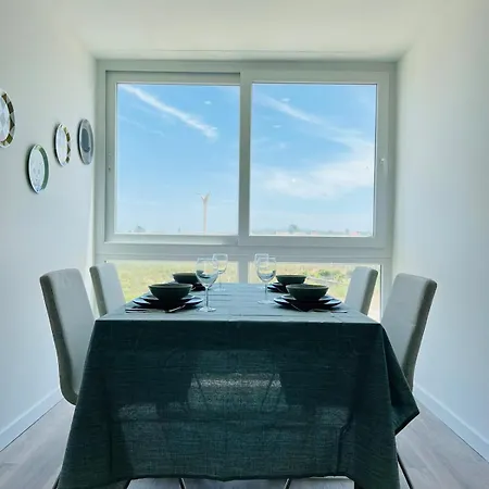 Arrifana Sunrise & Mountain View Lejlighed *