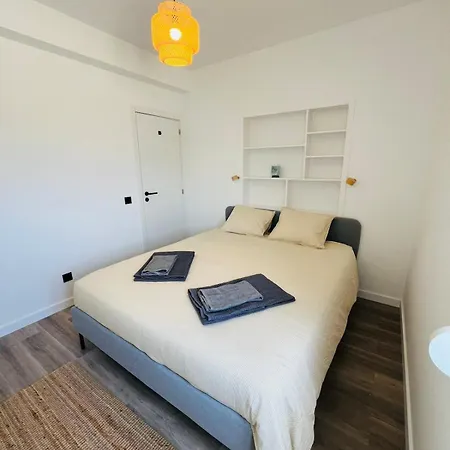 Arrifana Sunrise & Mountain View *